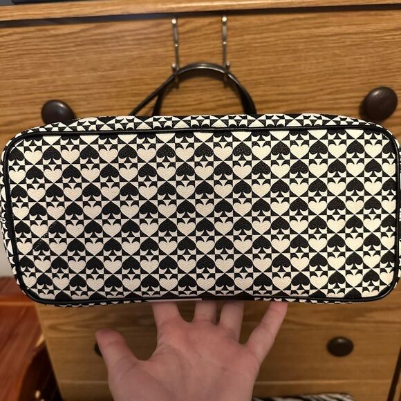 Kate spade tote - Picture 3 of 4